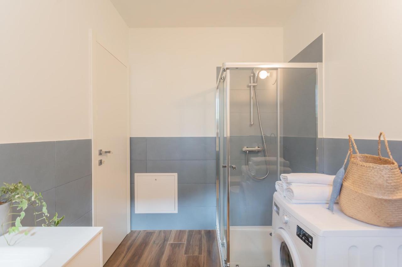 Misultin House & Swimming Pool, Luxury In Lake Como By Rent All Como Pianello Del Lario Eksteriør billede
